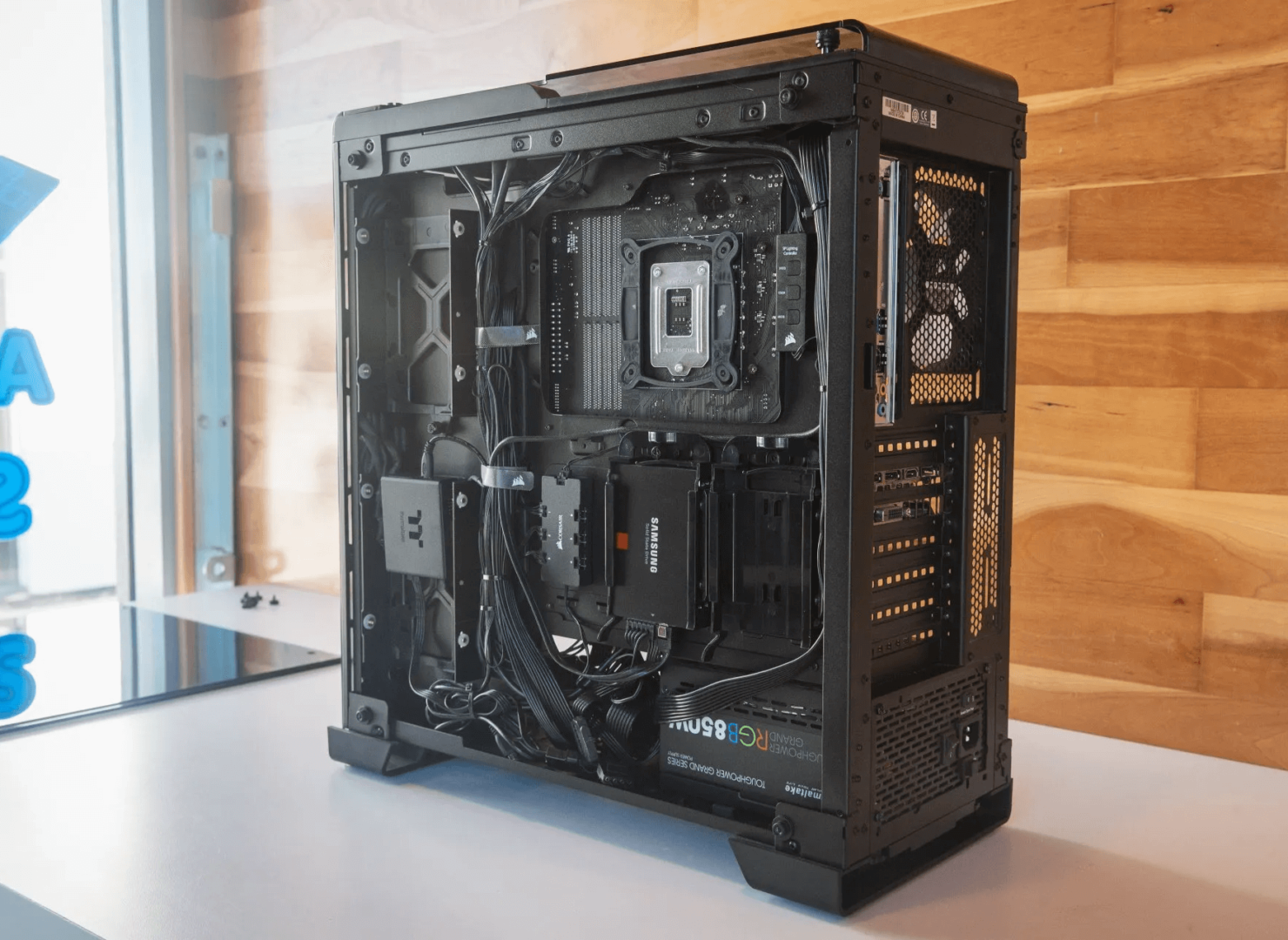 custom3-fd4ef542-1920w